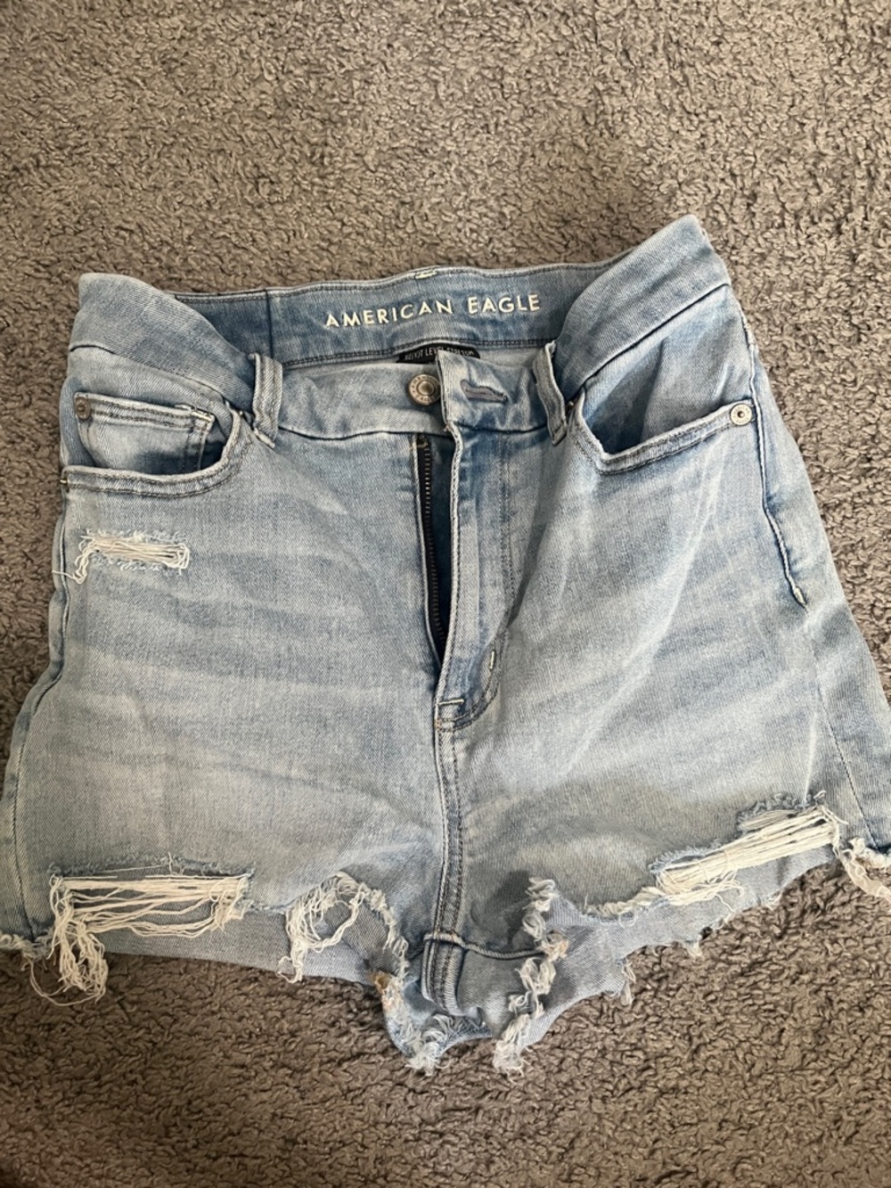 American Eagle Outfitters Light Wash Distressed Denim Cutoff Shorts size 2